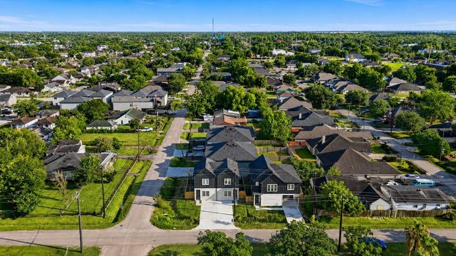 3708 Glenrose Street AB, Houston, TX 77051
