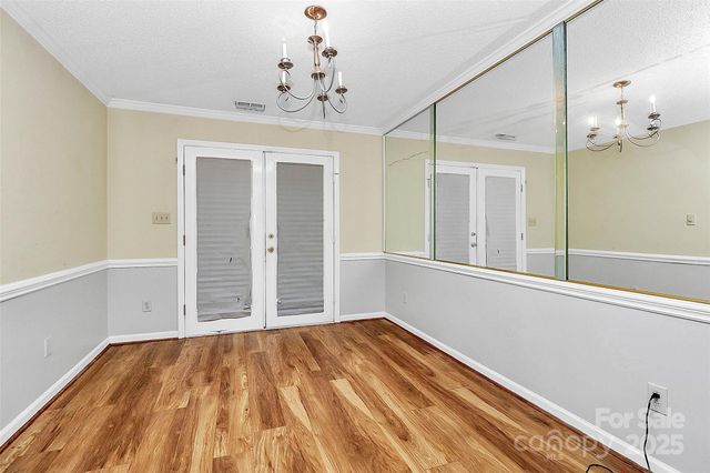 906 Mt Holly Huntersville Road, Charlotte, NC 28214