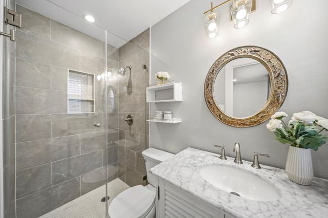 9634 Meadowglen Lane, Houston, TX 77063