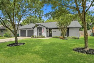 9634 Meadowglen Lane, Houston, TX 77063
