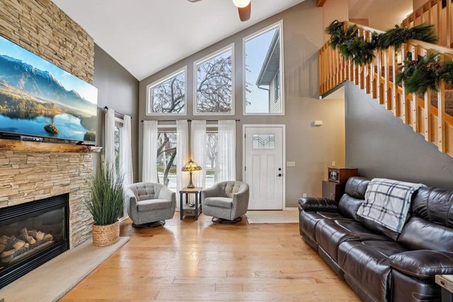 2245 Patrick LANE, Waukesha, WI 53188