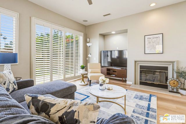 2 Brentwood Way, Palm Desert, CA 92260