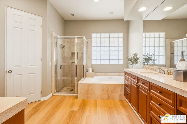 2 Brentwood Way, Palm Desert, CA 92260