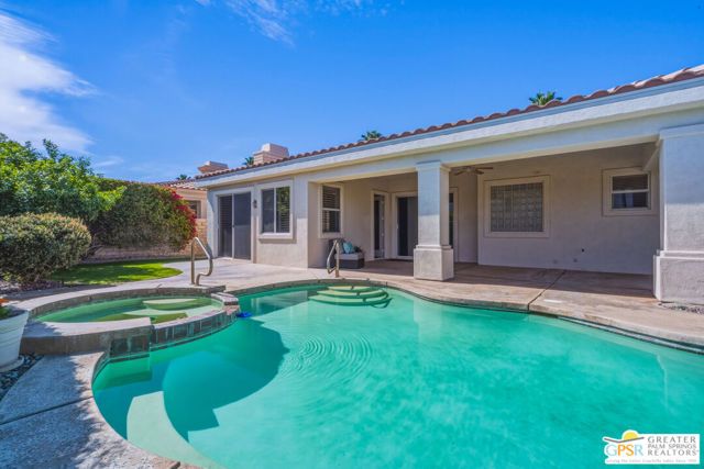 2 Brentwood Way, Palm Desert, CA 92260