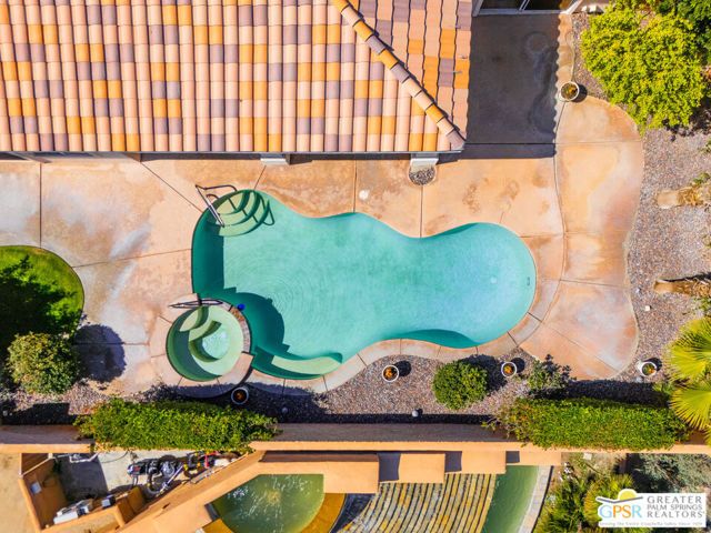 2 Brentwood Way, Palm Desert, CA 92260