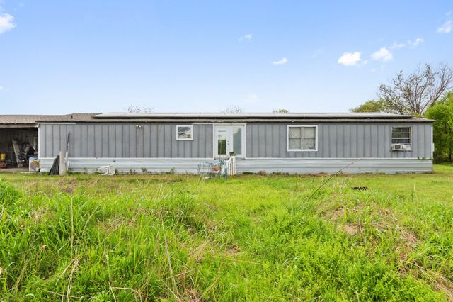 1128 County Road 429, Cleburne, TX 76031