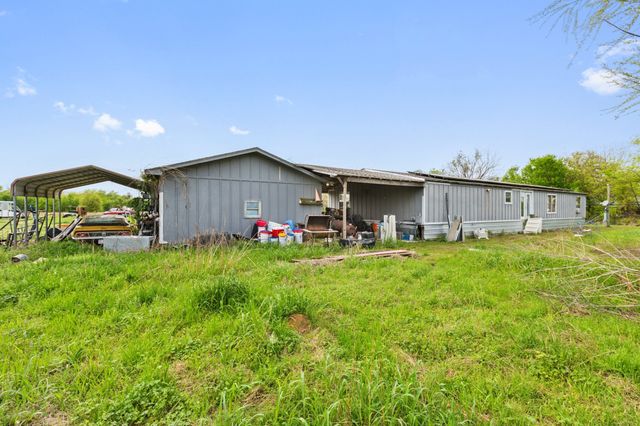 1128 County Road 429, Cleburne, TX 76031