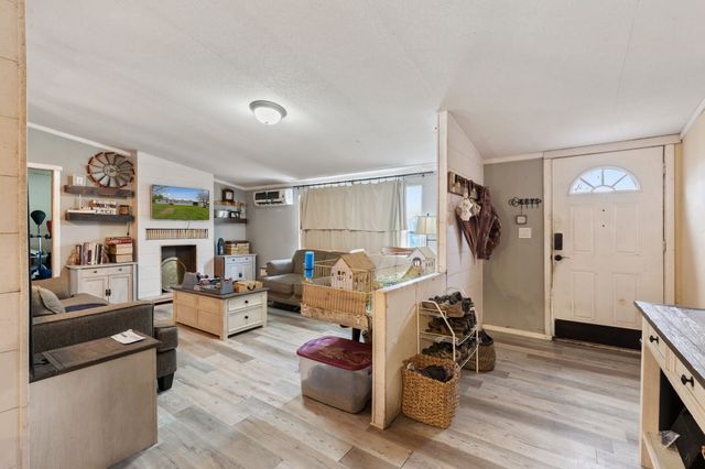 1128 County Road 429, Cleburne, TX 76031