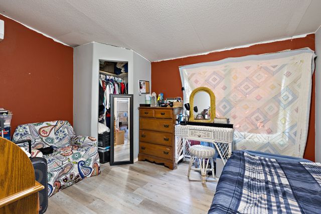 1128 County Road 429, Cleburne, TX 76031