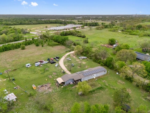 1128 County Road 429, Cleburne, TX 76031