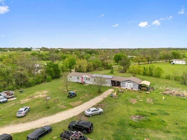 1128 County Road 429, Cleburne, TX 76031