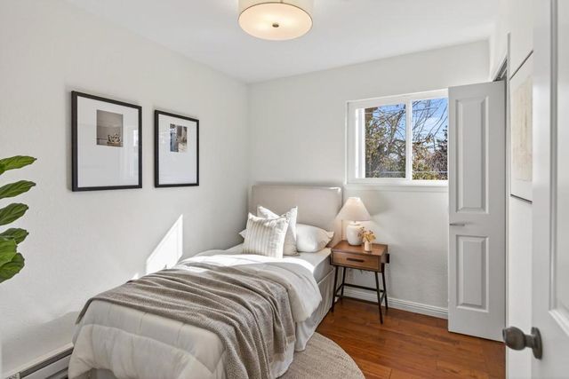 83 Devonshire Avenue 7, Mountain View, CA 94043