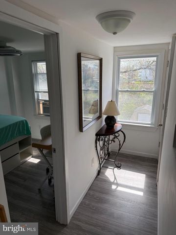 84 E BURLINGTON ST, Bordentown, NJ 08505