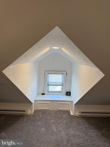 84 E BURLINGTON ST, Bordentown, NJ 08505