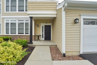 509 Lois Lane, Niskayuna, NY 12304