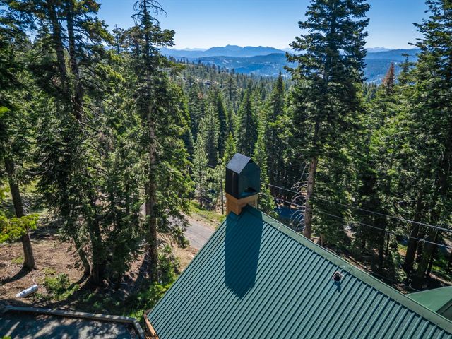 1070 Mountain View Rd, Arnold, CA 95223