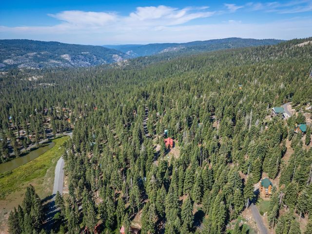 1070 Mountain View Rd, Arnold, CA 95223