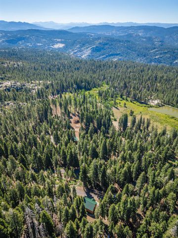 1070 Mountain View Rd, Arnold, CA 95223