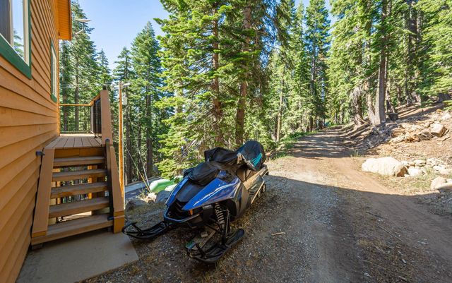 1070 Mountain View Rd, Arnold, CA 95223