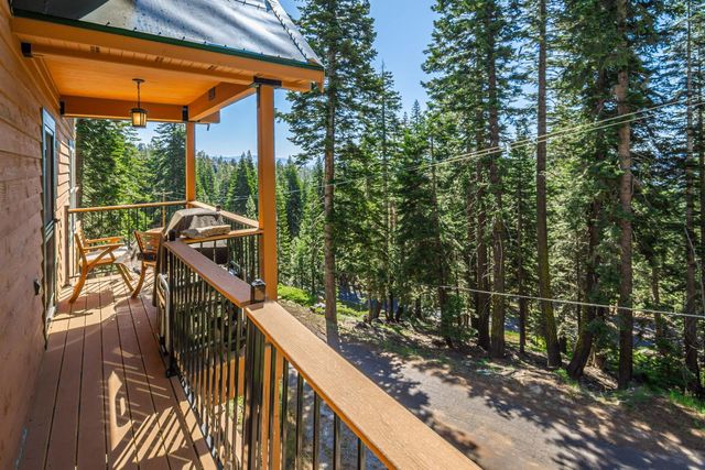 1070 Mountain View Rd, Arnold, CA 95223