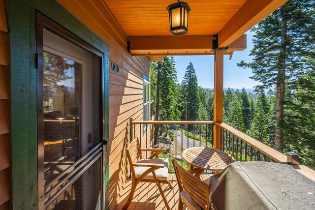 1070 Mountain View Rd, Arnold, CA 95223