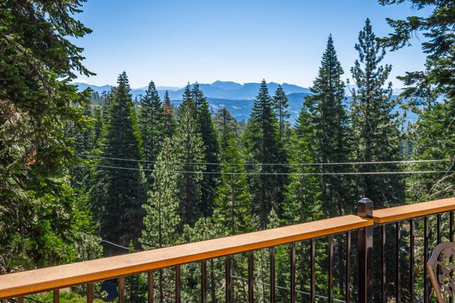 1070 Mountain View Rd, Arnold, CA 95223