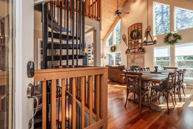 1070 Mountain View Rd, Arnold, CA 95223