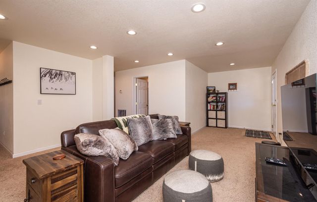 1070 Mountain View Rd, Arnold, CA 95223