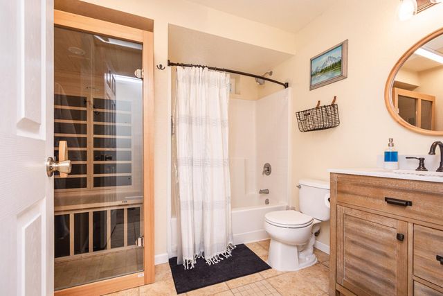 1070 Mountain View Rd, Arnold, CA 95223