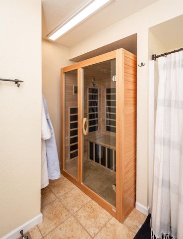 1070 Mountain View Rd, Arnold, CA 95223