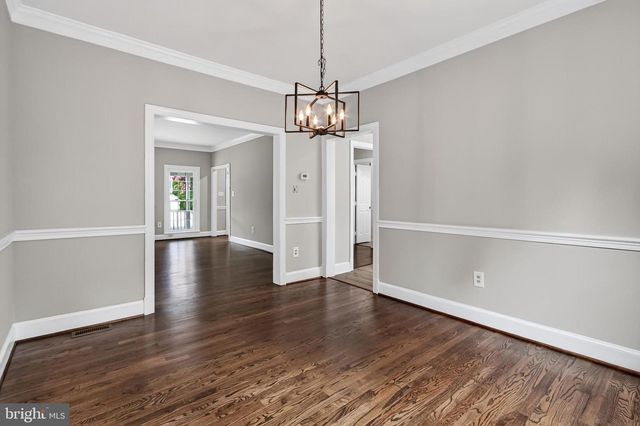 9434 FLOWERDEN LN, Manassas, VA 20110