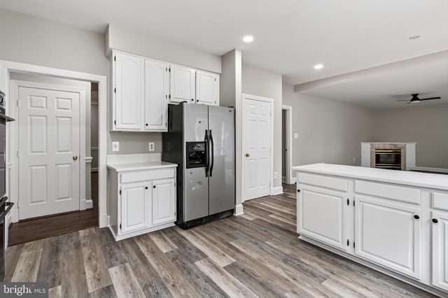 9434 FLOWERDEN LN, Manassas, VA 20110