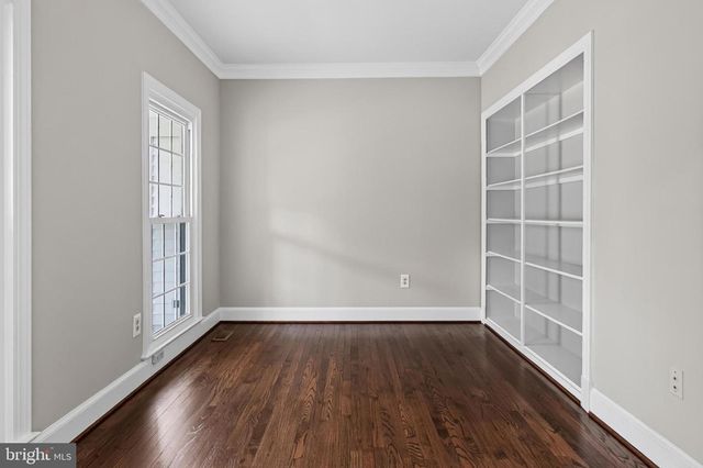 9434 FLOWERDEN LN, Manassas, VA 20110