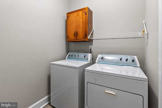 9434 FLOWERDEN LN, Manassas, VA 20110