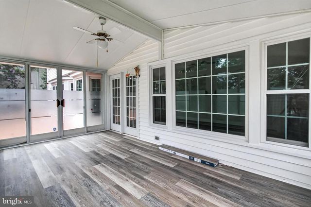 9434 FLOWERDEN LN, Manassas, VA 20110