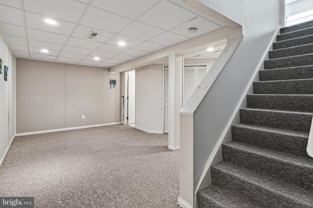 9434 FLOWERDEN LN, Manassas, VA 20110