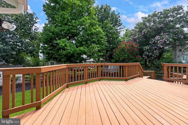 9434 FLOWERDEN LN, Manassas, VA 20110