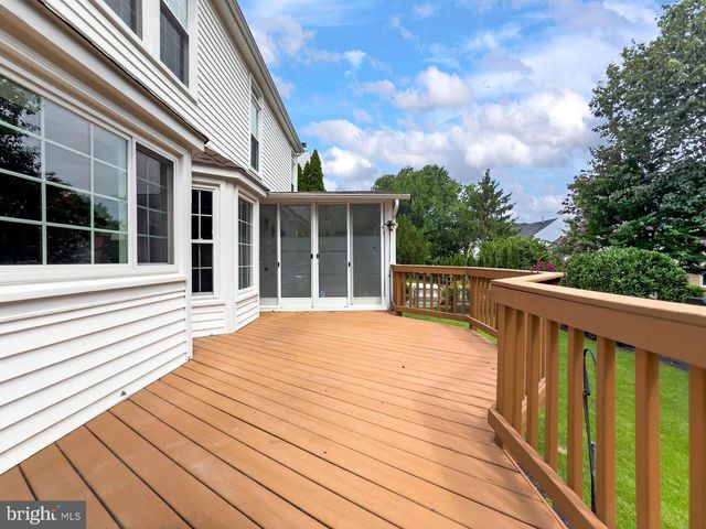 9434 FLOWERDEN LN, Manassas, VA 20110