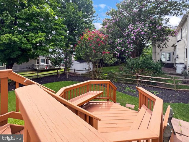 9434 FLOWERDEN LN, Manassas, VA 20110