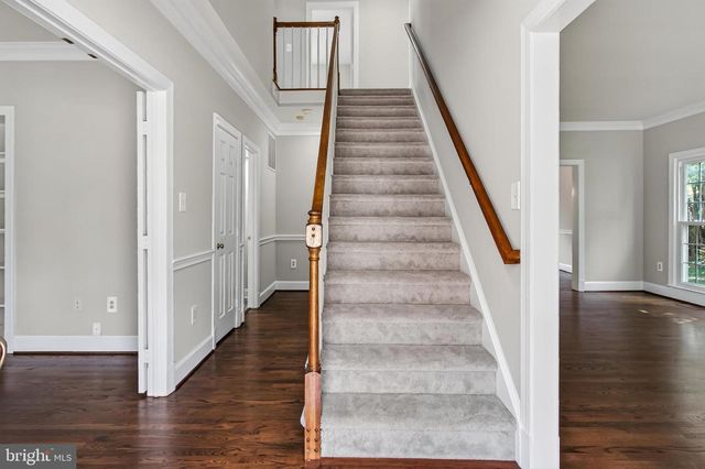 9434 FLOWERDEN LN, Manassas, VA 20110