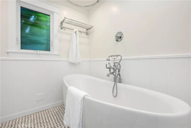 44 59th, Long Beach, CA 90803