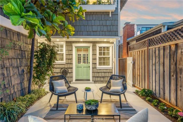 44 59th, Long Beach, CA 90803