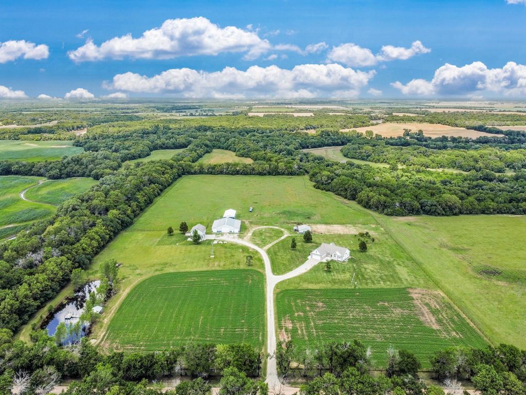 656 E 110th, Peck, KS 67120