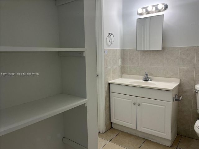 1020 SW 4th St 102, Miami, FL 33130