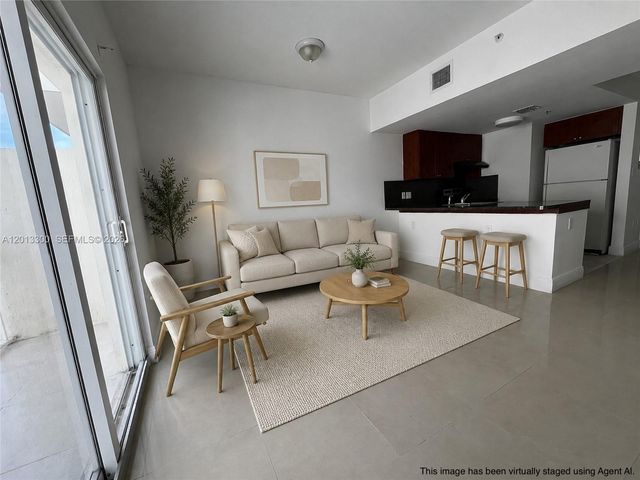 1020 SW 4th St 102, Miami, FL 33130