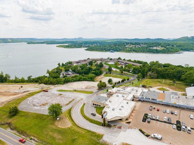 11863 State Highway 13 117, Kimberling City, MO 65686