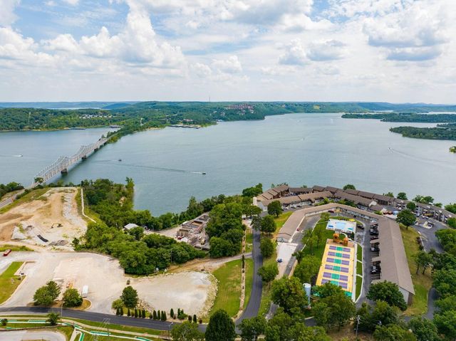 11863 State Highway 13 117, Kimberling City, MO 65686