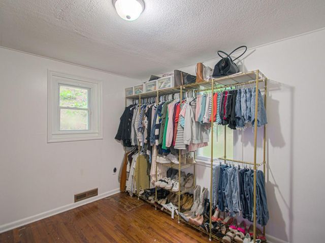 20118 E TRUMAN Road, Independence, MO 64056