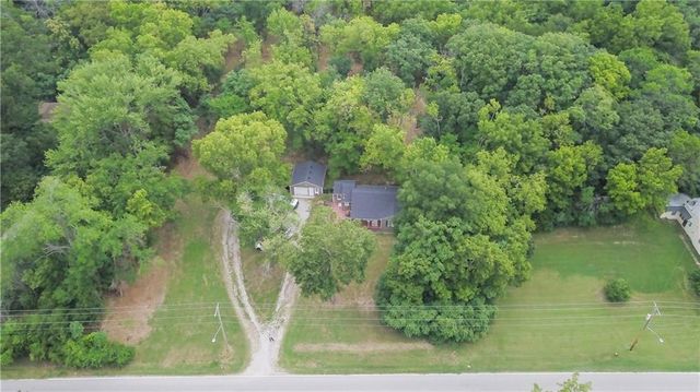 20118 E TRUMAN Road, Independence, MO 64056