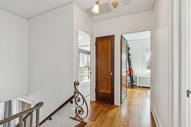 1220 N Oak Park Avenue, Oak Park, IL 60302